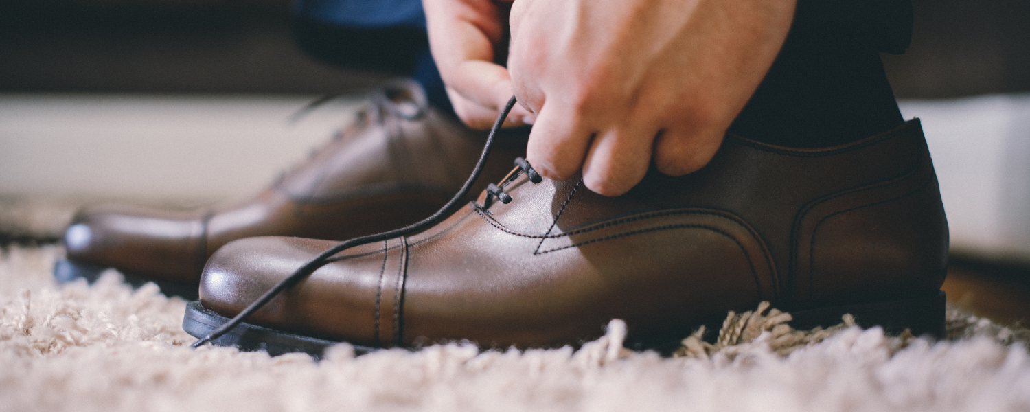 Idealne buty na co dzień – jak połączyć wygodę, styl i funkcjonalność