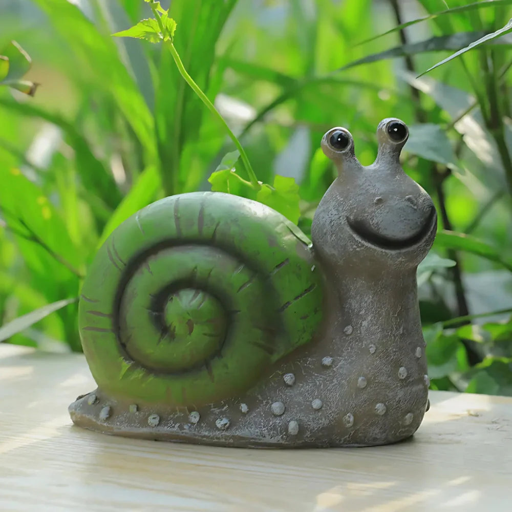 Decorative LED garden lamp with animal motif, solar powered