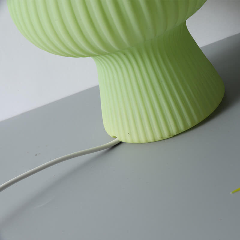 Minimalistyczne oświetlenie nocne lampka grzybek