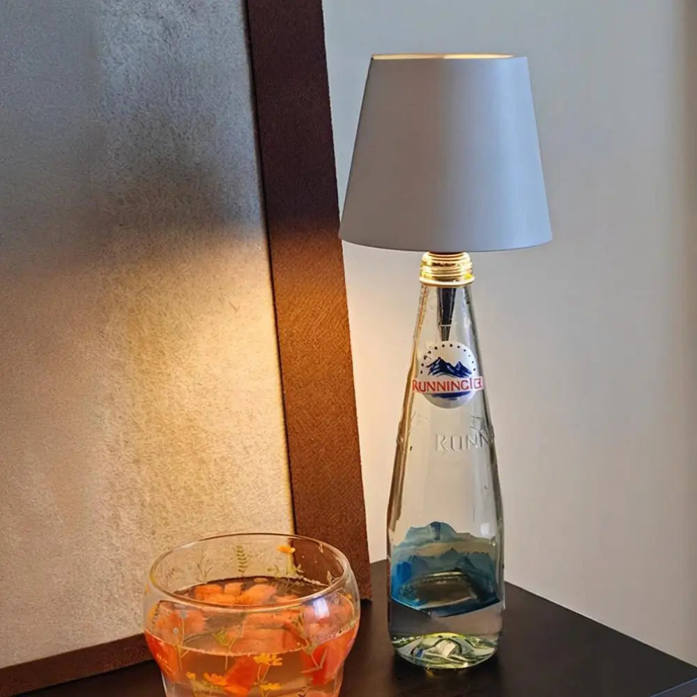 Kreatywna Ładowalna Lampa Dekoracyjna LED na Butelkę