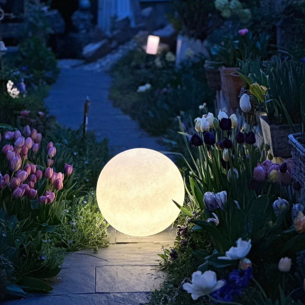 Solarna lampa ogrodowa z 16 kolorami