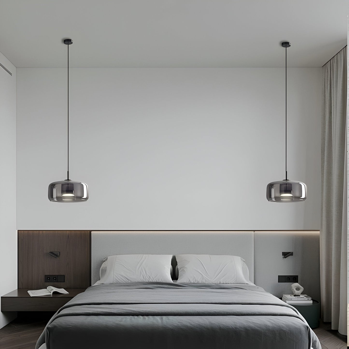 Lampa wisząca w stylu mid-century z trzema kloszami i regulowanymi przewodami