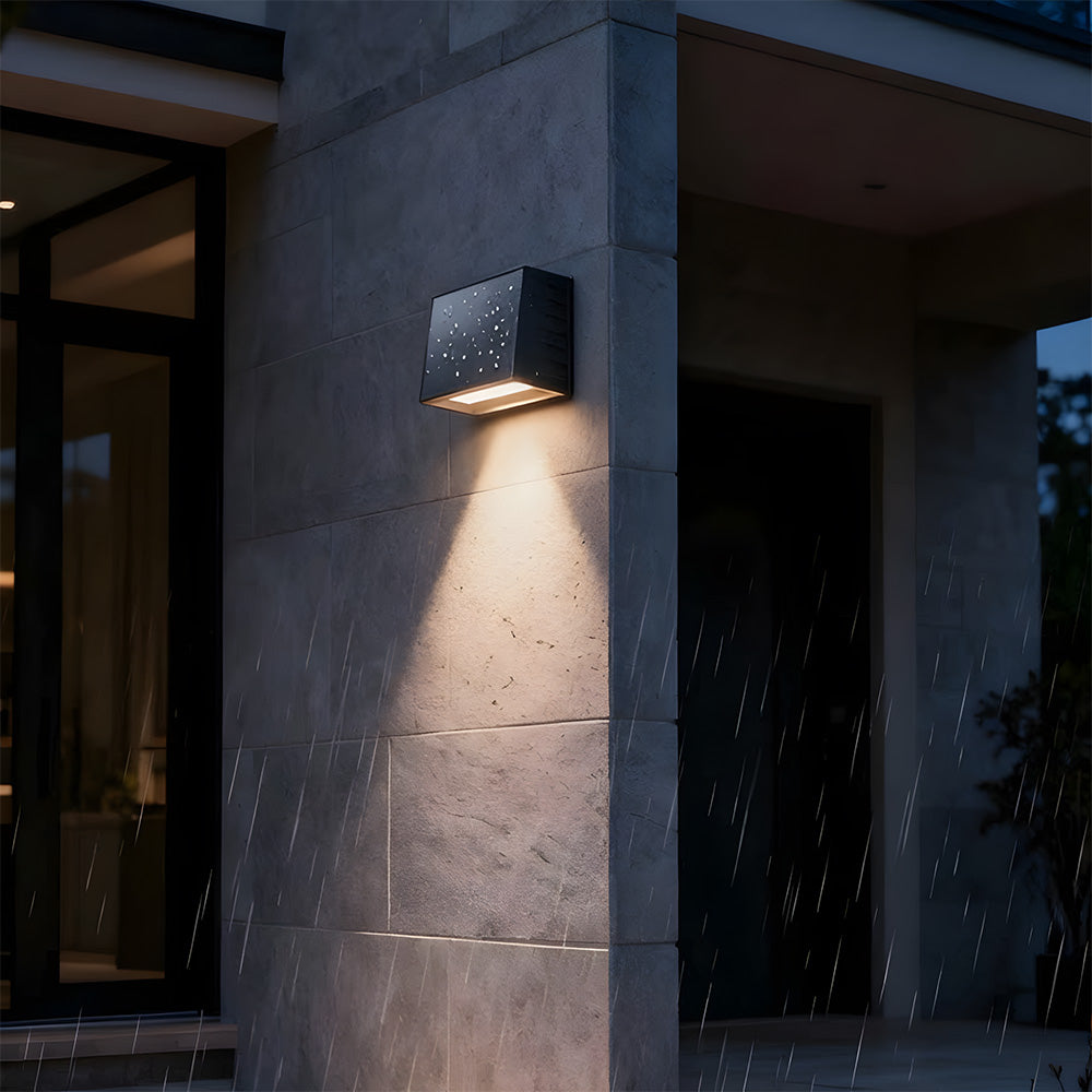 Lampa zewnętrzna LED zasilana energią słoneczną