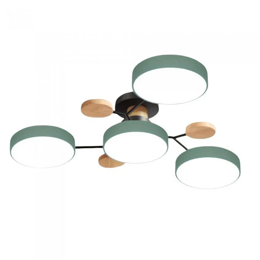 Nowoczesna lampa sufitowa w stylu skandynawskim z wieloma kloszami