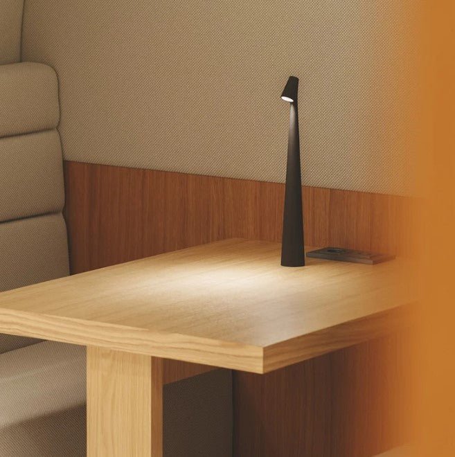 Ładowalna bezprzewodowa lampa stołowa LED z funkcją ściemniania do użytku wewnątrz i na zewnątrz