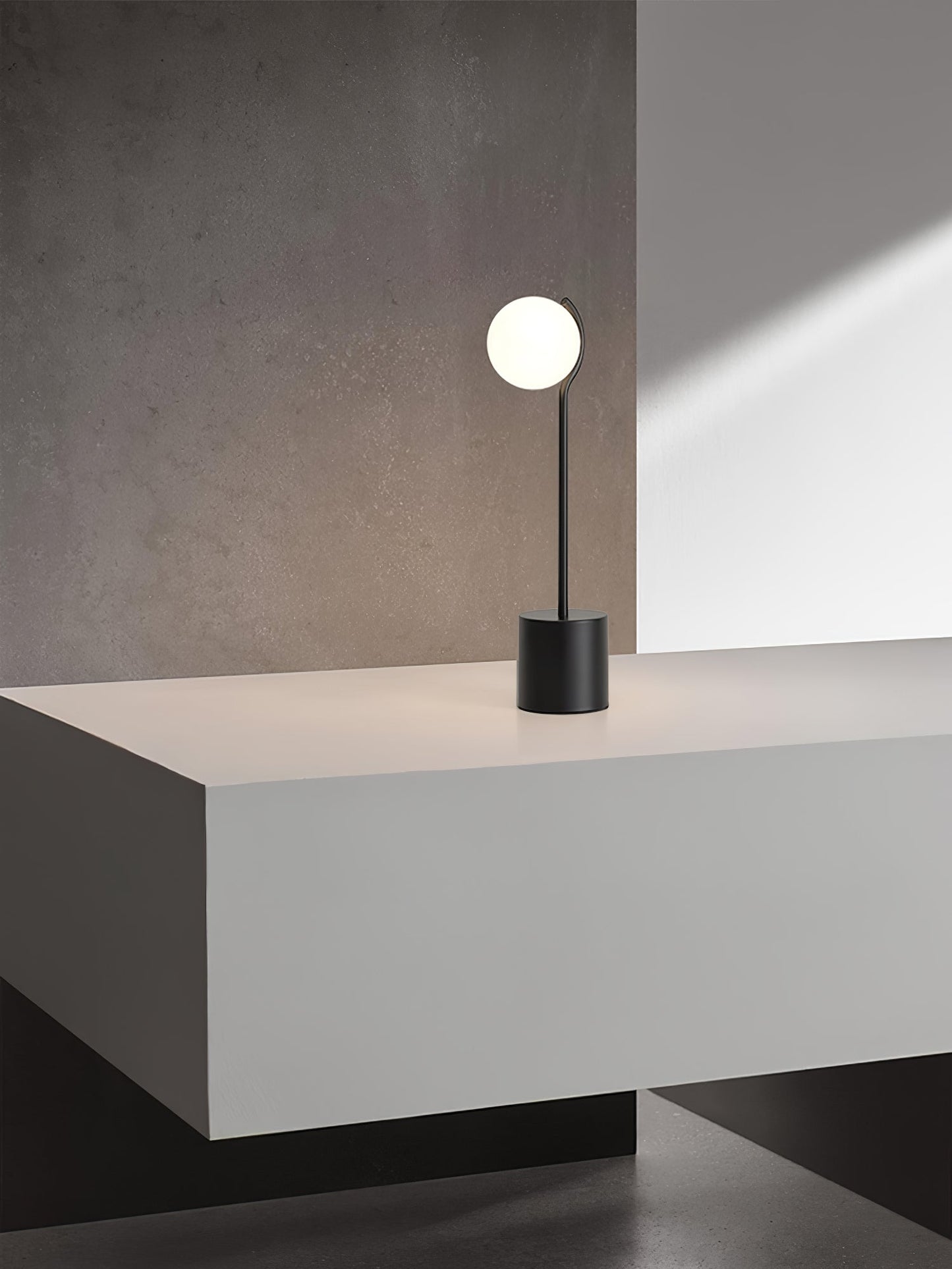 Lampa podłogowa Norvia