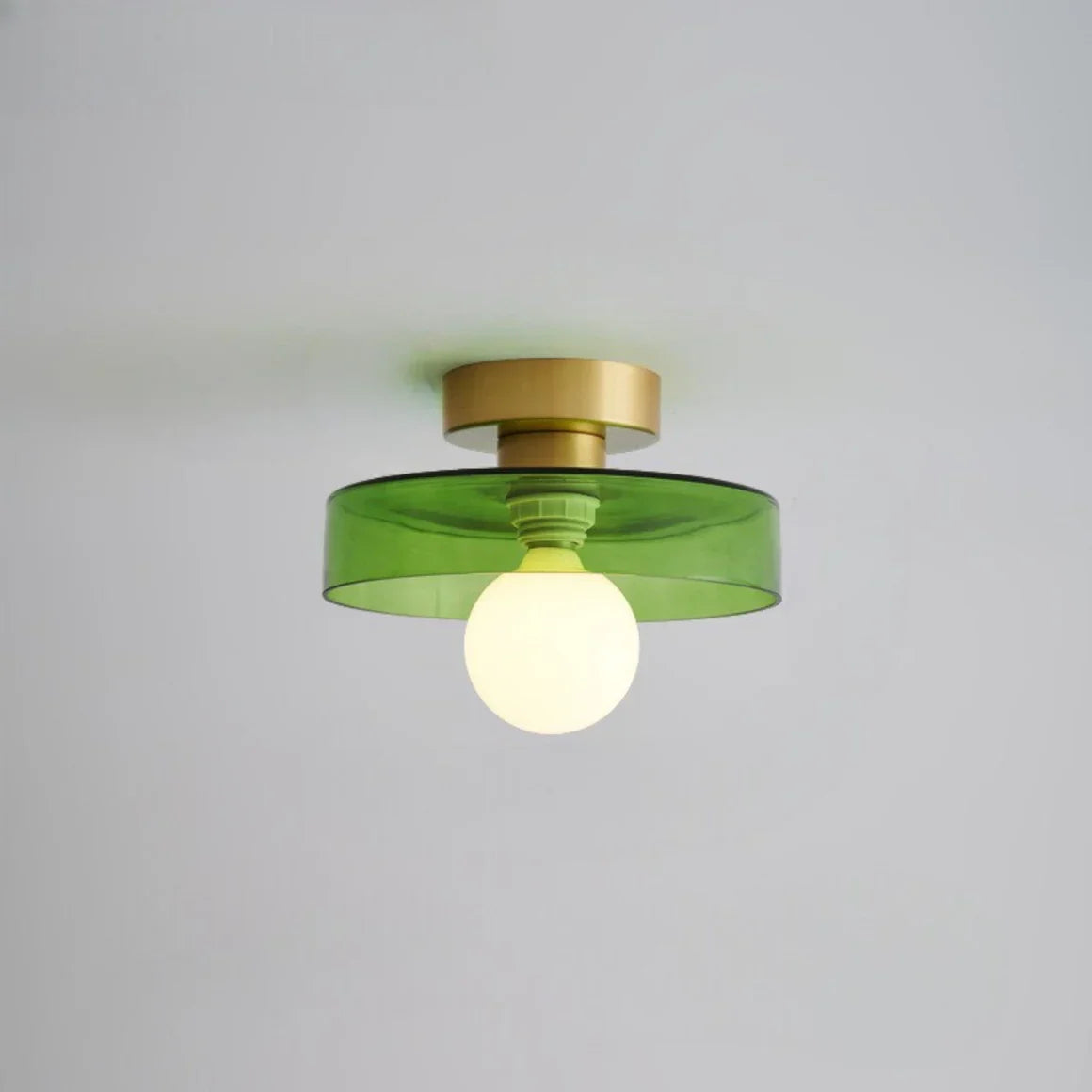 Okrągła kolorowa lampa sufitowa w stylu skandynawskim