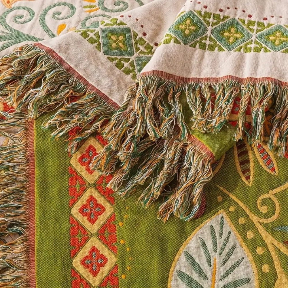 Dwustronna narzuta w stylu boho z frędzlami