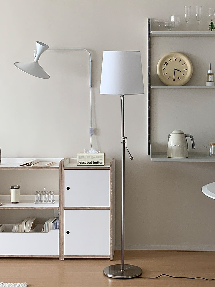 Lampa podłogowa Loneria