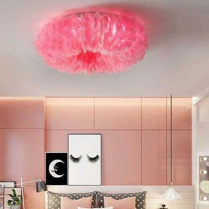 Atmosferyczna bohemyjska lampa sufitowa LED z piórami do nowoczesnych wnętrz mieszkalnych