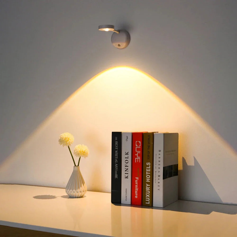 Bezprzewodowy reflektor LED z czujnikiem ruchu, obrotem o 360° i uchwytem magnetycznym