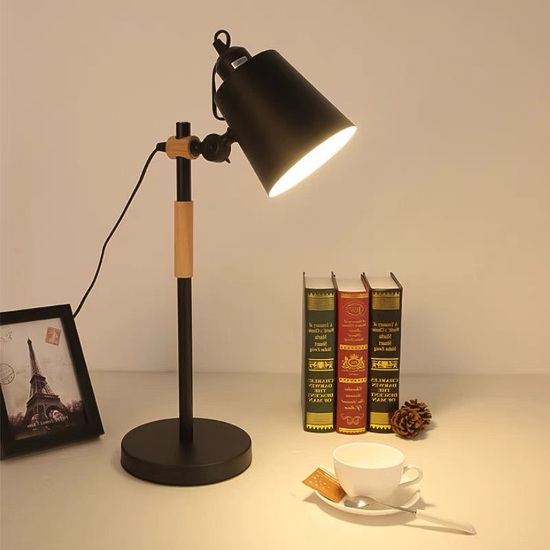 Minimalistyczna lampka nocna do sypialni w stylu skandynawskim z oświetleniem LED