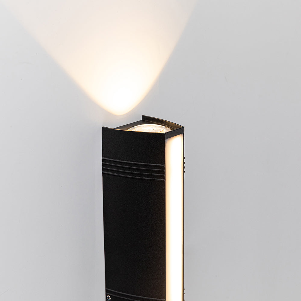 Ultrajasna i odporna na warunki atmosferyczne zewnętrzna lampa ścienna LED
