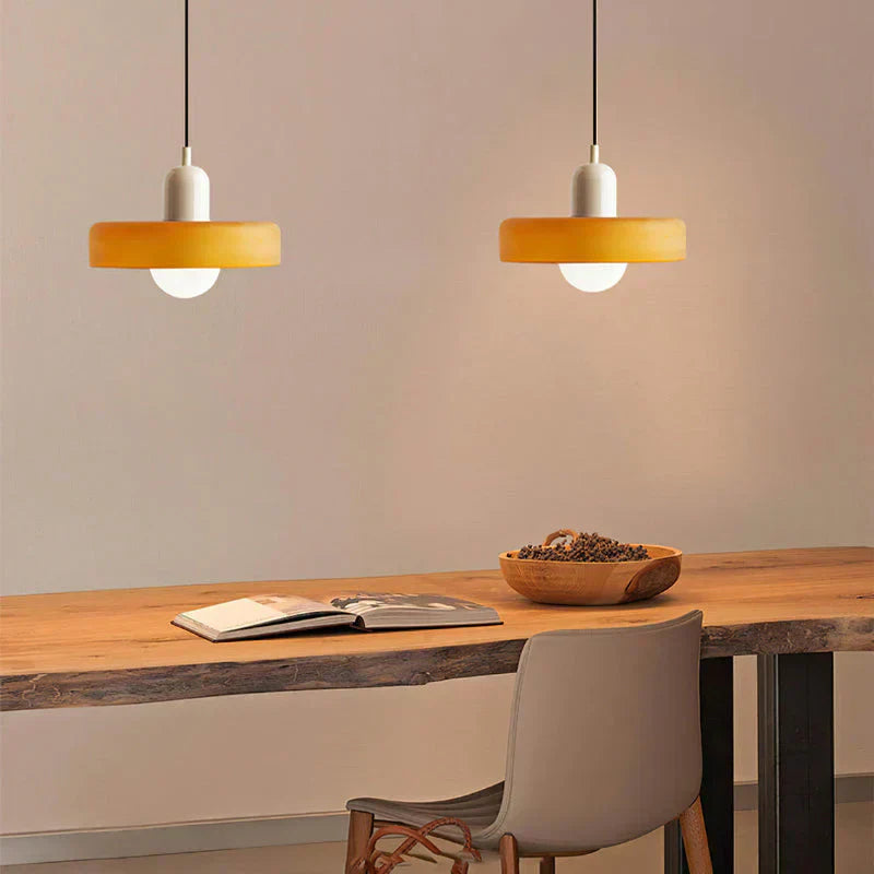 Modne lampa wisząca z marmuru w stylu skandynawskim