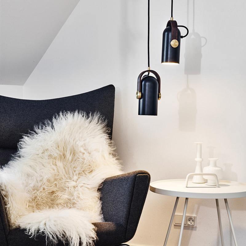 Stylowa lampa wisząca w marynistycznym stylu do salonu i loftu