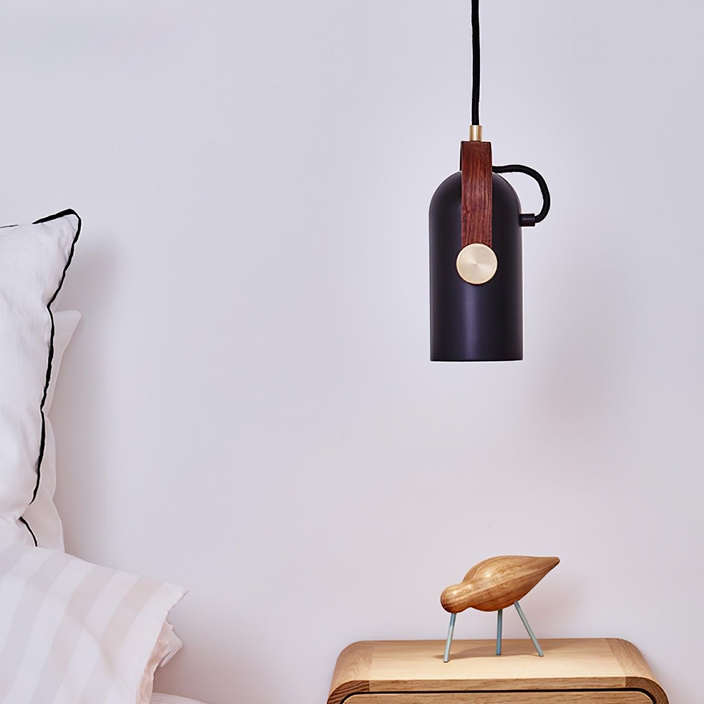 Stylowa lampa wisząca w marynistycznym stylu do salonu i loftu