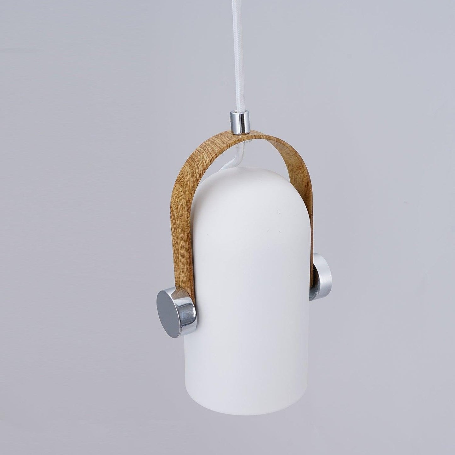 Stylowa lampa wisząca w marynistycznym stylu do salonu i loftu