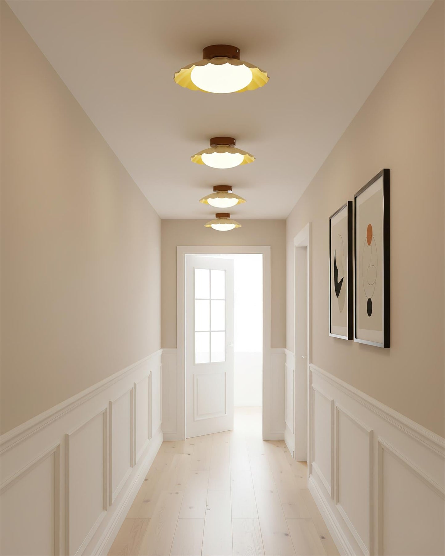 Lampa sufitowa w stylu „falistych chmur”