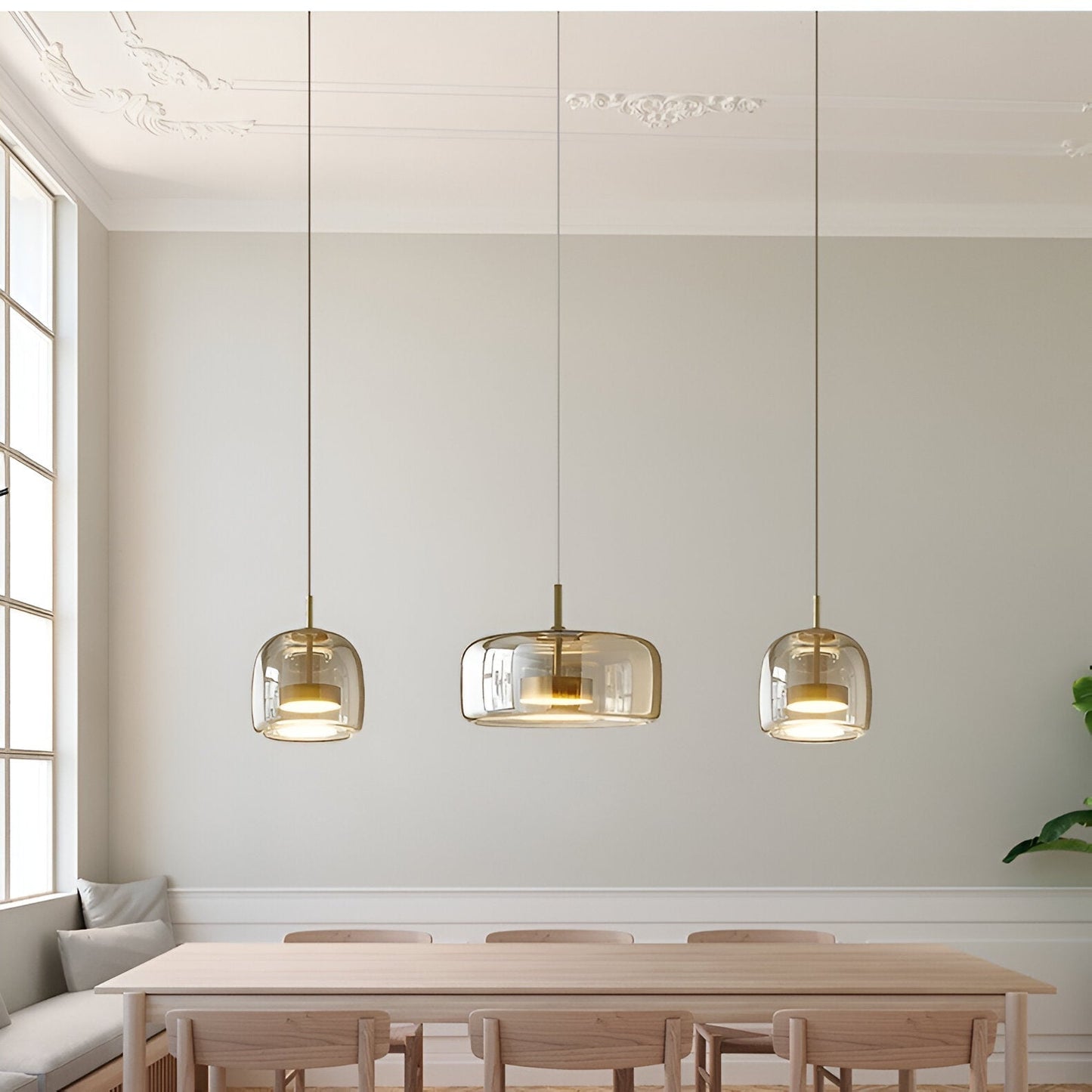 Lampa wisząca w stylu mid-century z trzema kloszami i regulowanymi przewodami