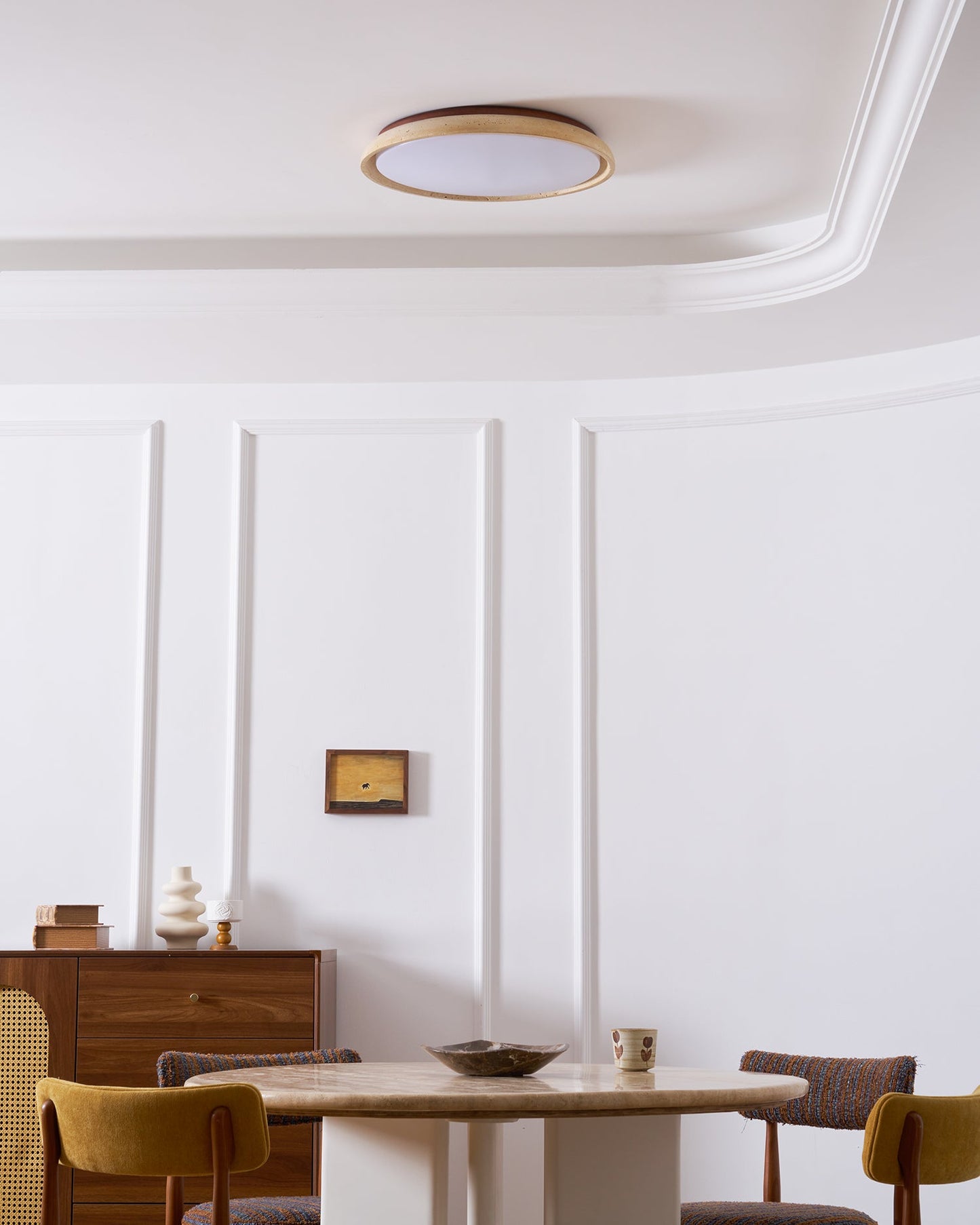 Rzeźbiona lampa sufitowa do montażu wpuszczanego, inspirowana kamieniem