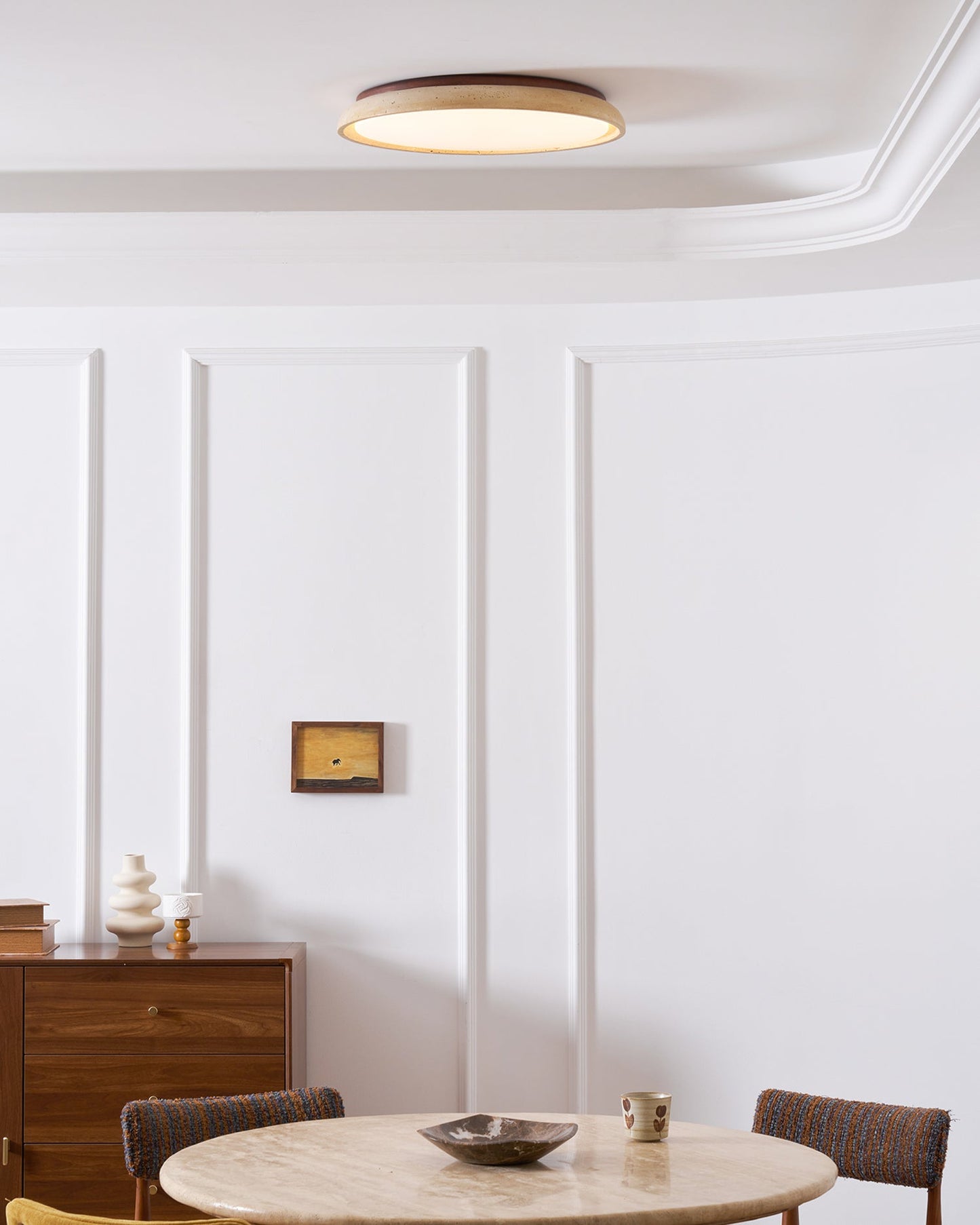 Rzeźbiona lampa sufitowa do montażu wpuszczanego, inspirowana kamieniem