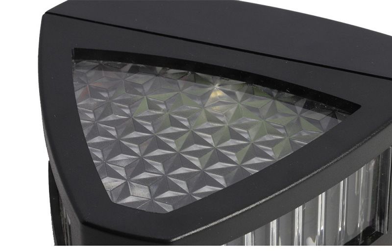 Zewnętrzna lampa ścienna zasilana energią słoneczną w stylu egipskim