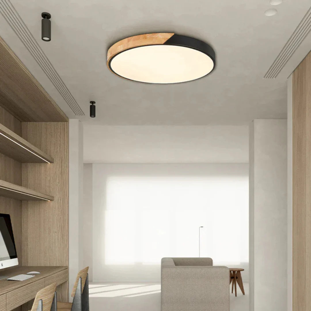 Lampa sufitowa LED w stylu skandynawskim z drewnianymi akcentami