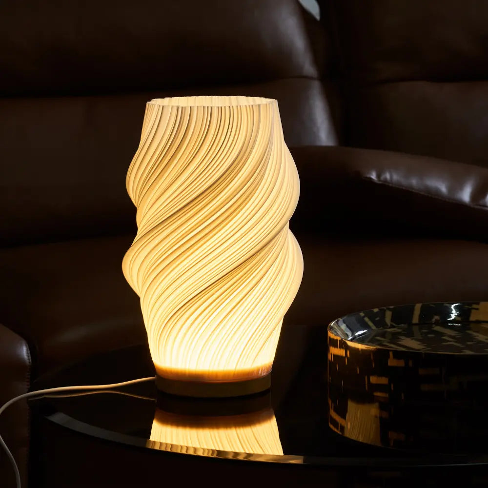 Lampa stołowa Wave LED z drewnianą podstawą i regulowanym natężeniem światła