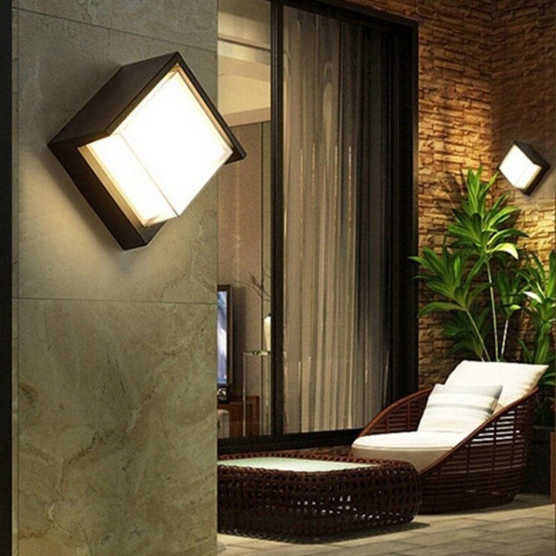 Elegancka lampa LED ścienna z czujnikiem ruchu na zewnątrz