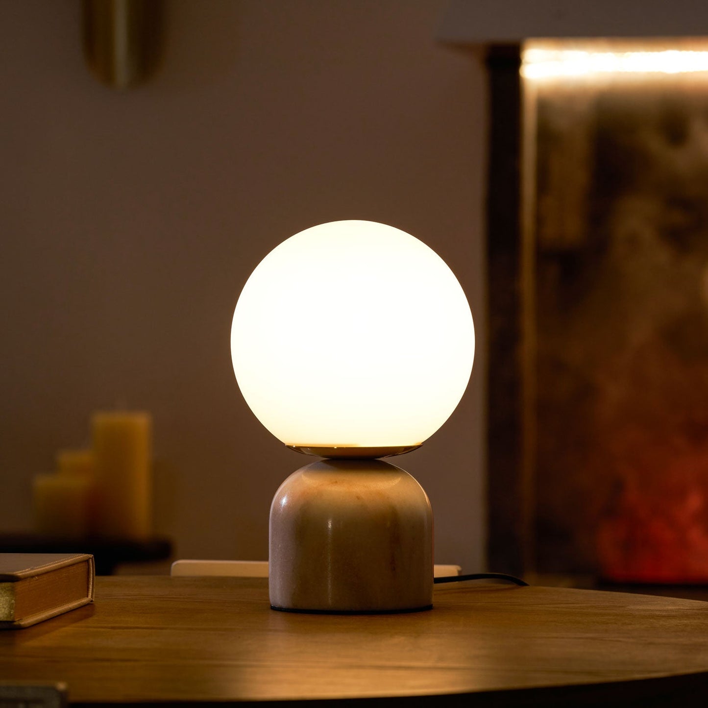 Nowoczesna lampa stołowa Orb Glow Kompaktowe światło otoczenia