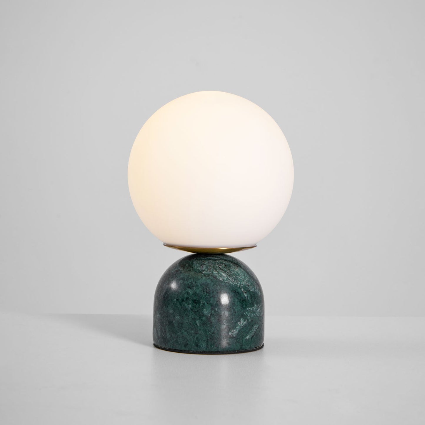 Nowoczesna lampa stołowa Orb Glow Kompaktowe światło otoczenia