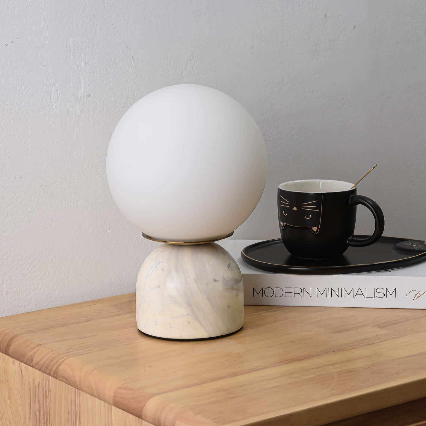 Nowoczesna lampa stołowa Orb Glow Kompaktowe światło otoczenia