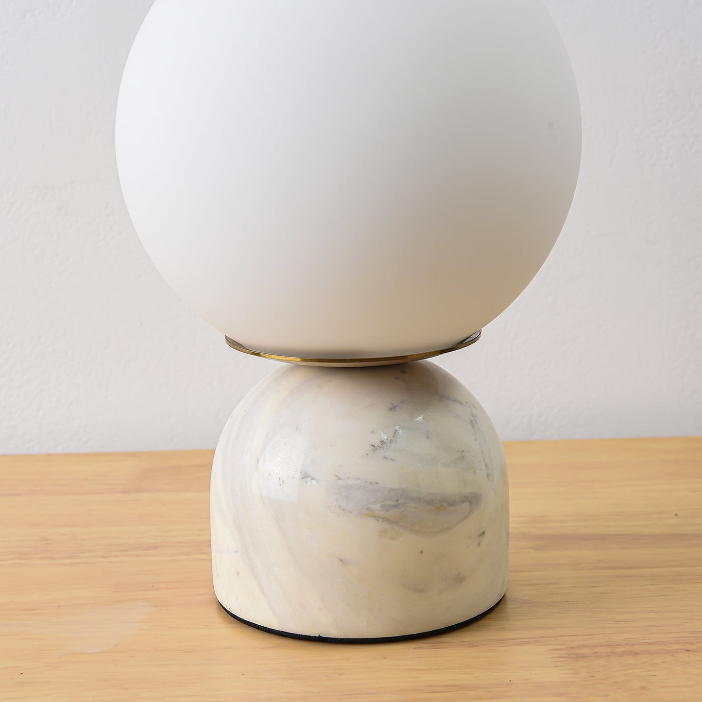 Nowoczesna lampa stołowa Orb Glow Kompaktowe światło otoczenia