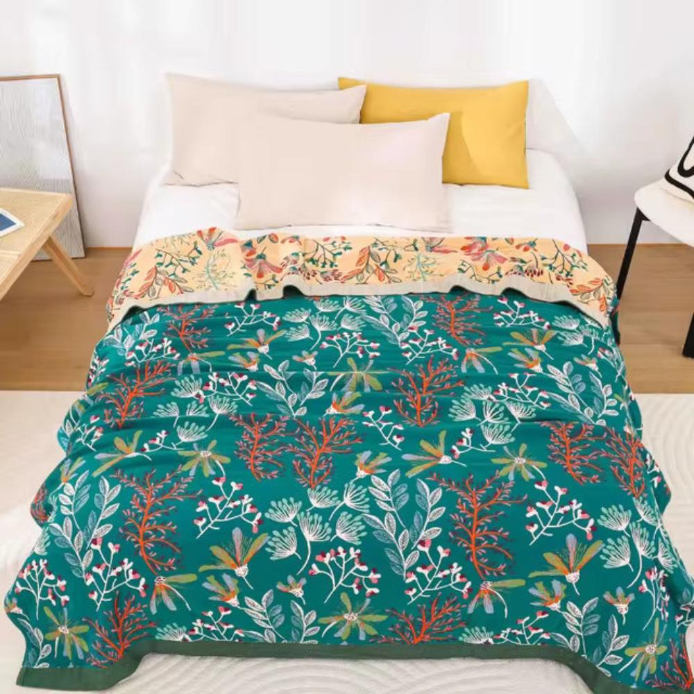 Soft breathable cotton gauze blanket – 4 layers with a wildflower pattern