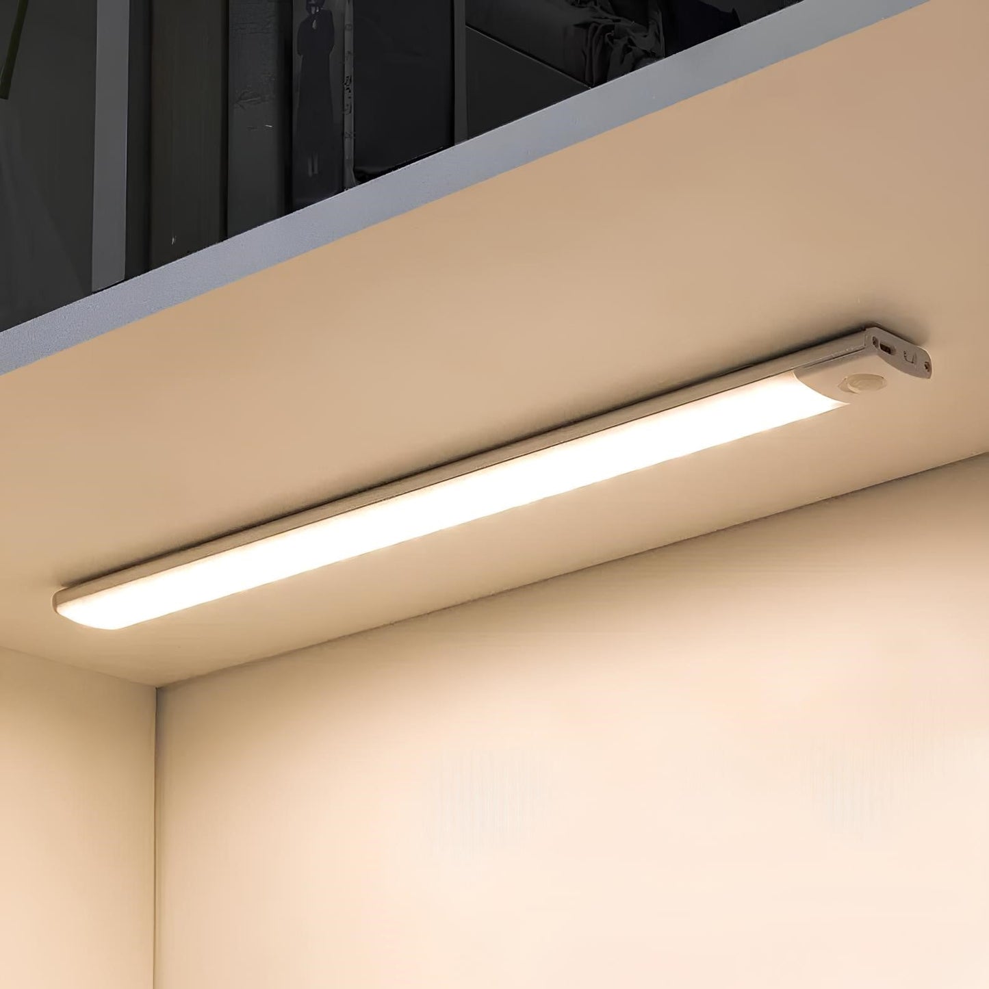 Magnetic Wireless LED Light Bar with Motion Sensor