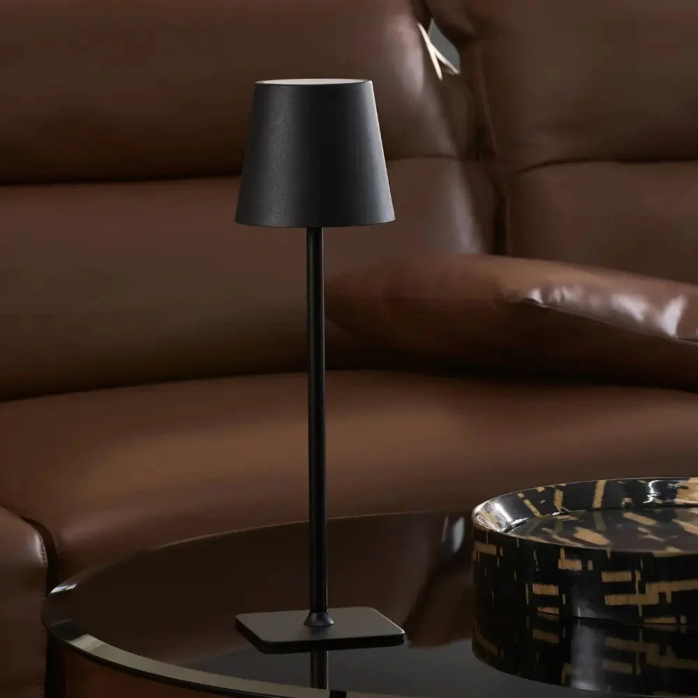 Bezprzewodowa lampa stołowa LED z dotykowym sterowaniem i akumulatorem