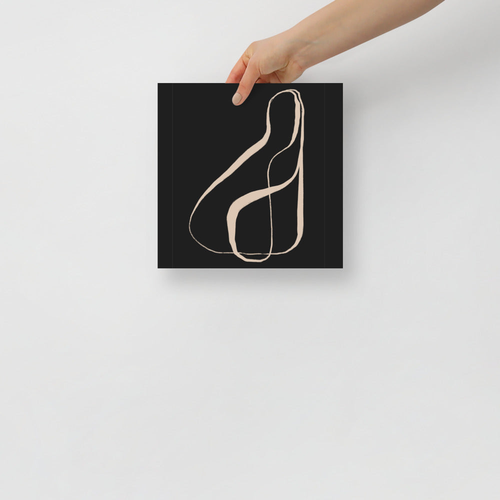 Grafika ścienna z motywem kaligrafii – minimalistyczny projekt typograficzny