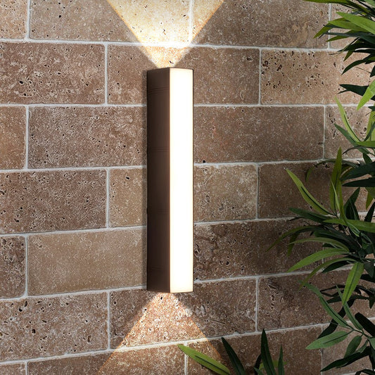 Stylowa smukła pionowa zewnętrzna lampa LED